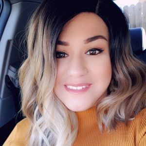 Meet your Posher, Denise